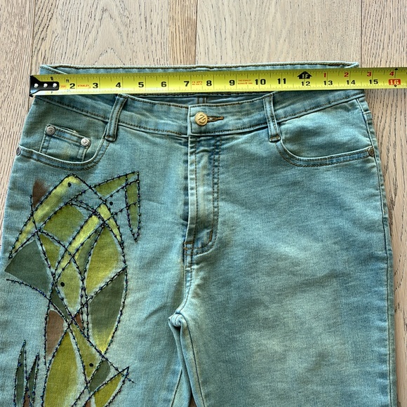 Y2K Flared Jeans - Picture 8 of 12